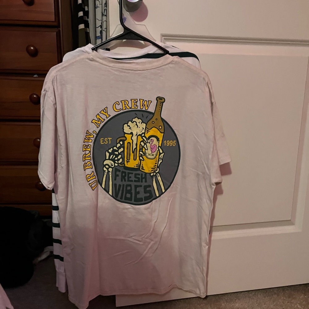 Men’s Tilly graphic tee
